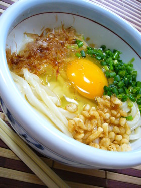簡単★かまたま風さぬきうどん