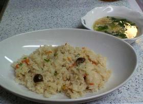 簡単!炊込ご飯のピラフ風&レタスススープ