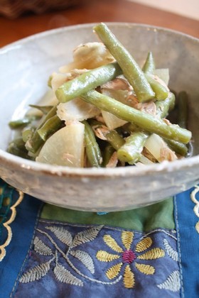 ハンパな野菜のシーチキンで煮物