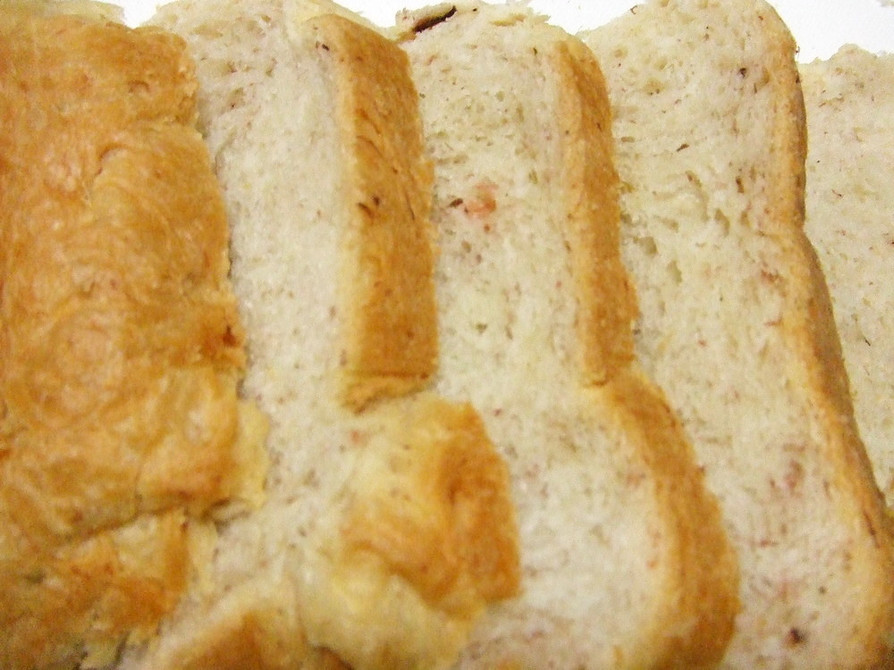 塩桜食パンの画像