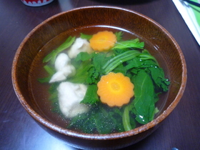 我が家のお吸い物~つるつる鶏肉入り~