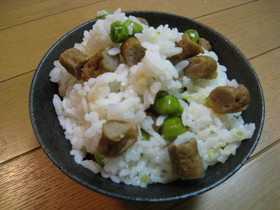 アラスカ豆とじゃこ天の豆ごはん