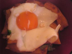 高野豆腐のピリ辛焼きの卵丼