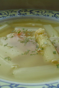 ホワイトアスパラガスのスープ