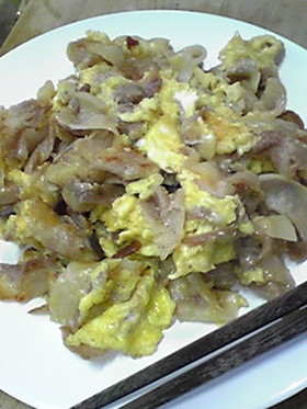 *旦那直伝*食事におつまみに♪豚卵炒め*