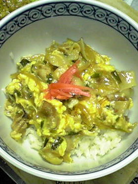 *豚もやしの卵丼*