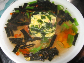 のっけるだけ♪韓国風スープ飯