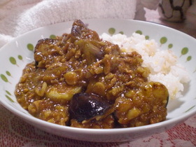 フライパンで作る☆ナスと豚肉のカレー