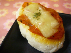 ダイエット中のピザパン!!(*´∇`*)