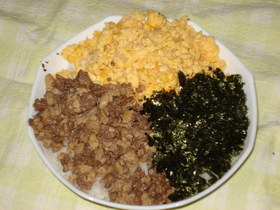 ☆三色弁当丼 ヘルシータイプ☆