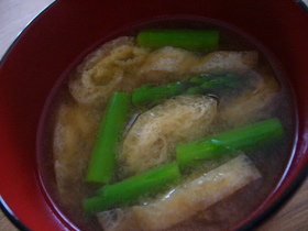 アスパラと油揚げのお味噌汁