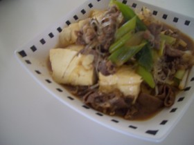 牛肉と春雨のすき焼き風煮込み