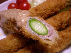 アスパラで豚バラ肉巻きフライ