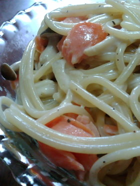 サーモンとクリームチーズのパスタ
