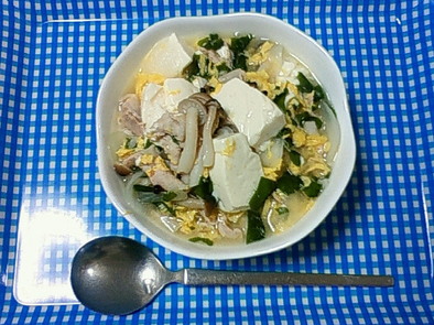 豚肉と豆腐のボリュームたまごスープ飯ｗの写真