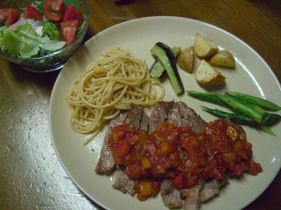 豚肩ロース肉＆トマトソースの画像