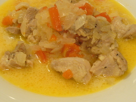 鶏肉のビネガー煮込み