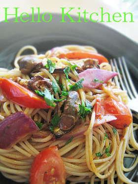 缶詰スモークオイスターとトマトのパスタ