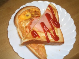 朝ごはんにいかが?美味しいホットサンド☆