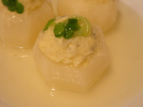 カブの肉詰めあんかけ