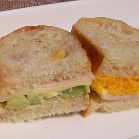 そら豆&かぼちゃのペーストでサンドイッチ