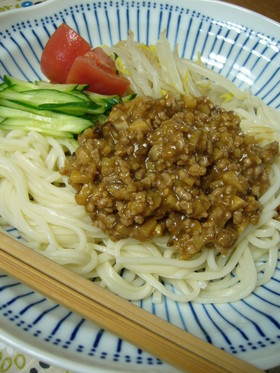 冷やし肉みそうどん