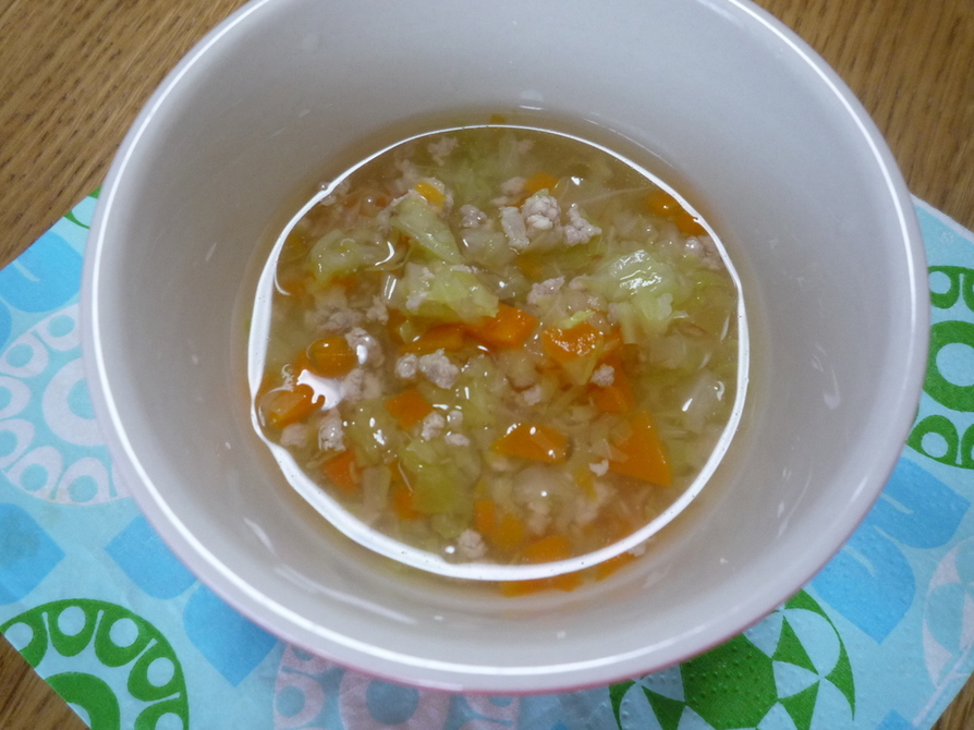 離乳食　ひき肉とキャベツのスープの画像