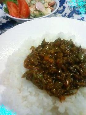 ★カレールーで簡単ドライカレー★