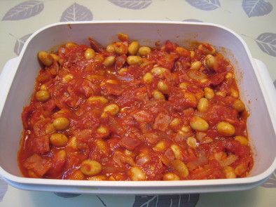 大豆とベーコンのトマト煮の写真