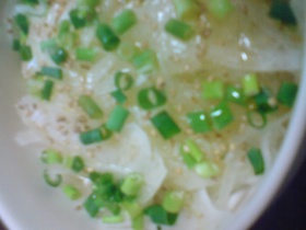 うまい!簡単!塩で食べるオニオンスライス