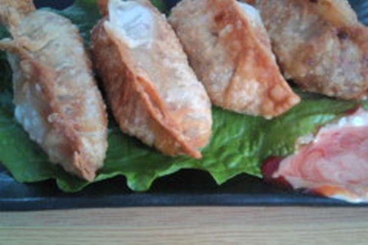 簡単 じゃが芋と挽肉の揚げ餃子 レシピ 作り方 By まっちゅ クックパッド 簡単おいしいみんなのレシピが371万品