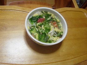 トマトレタス卵スープメン飯