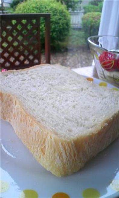 ＨＢ■耳がフランスパンみたい★食パンの写真