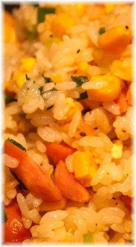 ウィンナーとコーンのチャーハン(炒飯)