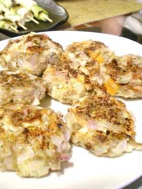 余ったドライカレーで♪ふんわりハンバーグ