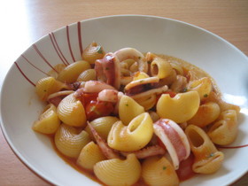 イカ×トマトでうまパスタ