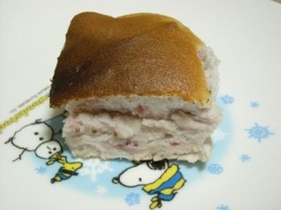 卵白消費にフレッシュ苺の泡雪ケーキの写真