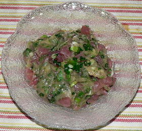 オクラ入りマグロのたたき