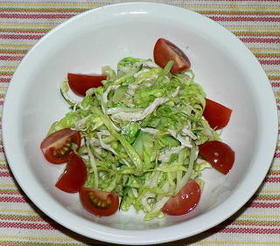蒸し鶏入り和風コールスローサラダ