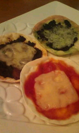 餃子の皮でクリスピーピザ