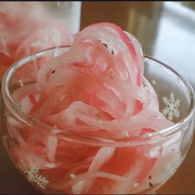 *玉ねぎのサワー漬け*