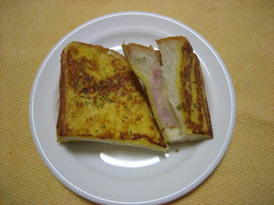 カリふわフレンチトーストサンドの写真