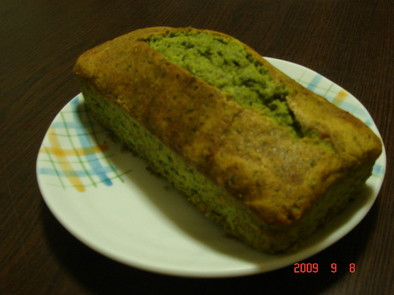 緑茶のパウンドケーキの写真