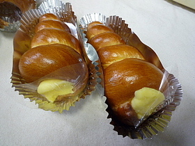 コルネパン(クリーム・チョコ)