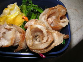 お弁当用☆豚ばら肉の薔薇!?