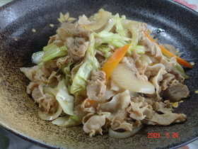 焼き肉のたれで簡単☆小間肉・野菜炒め