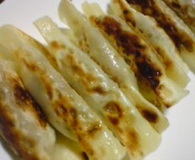 チビっこでも♪簡単パクパクギョーザ