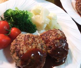 簡単手抜きで洋食屋さんの味♪ハンバーグ編
