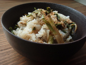 我が家の大好物!《山ウドの混ぜご飯》