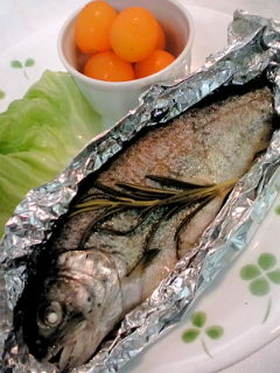 にじますの香草ホイル焼き